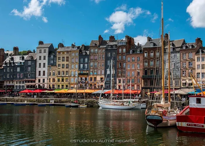 La Petite Folie Bed & Breakfast 3*