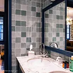 La Petite Folie Bed & Breakfast Honfleur