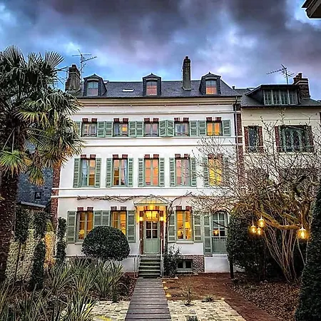La Petite Folie Bed & Breakfast Honfleur