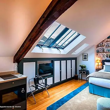 La Petite Folie Bed & Breakfast Honfleur