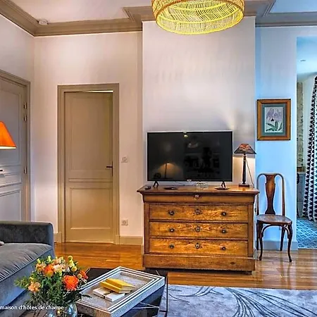 La Petite Folie Bed & Breakfast 3*