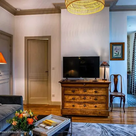 La Petite Folie לינה וארוחת בוקר הונפלר