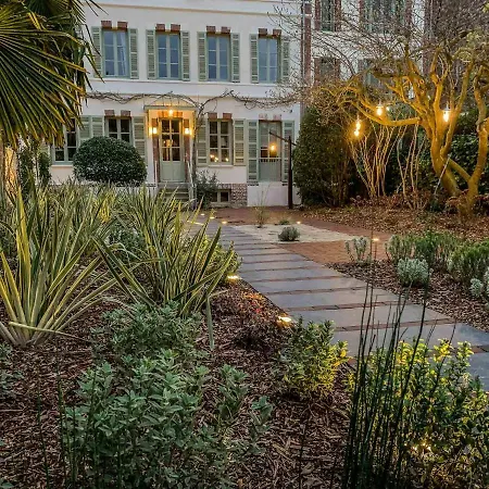 La Petite Folie Отель типа 