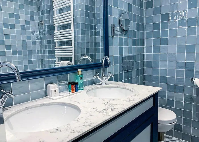 Panzió La Petite Folie Honfleur